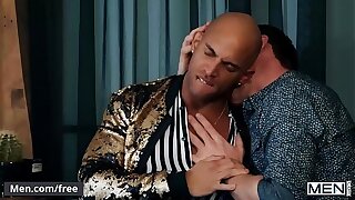 (Sean Zevran) Bounces On (Calhoun Sawyers) Cock Gets a Huge Jizz Uppish Face - Men.com