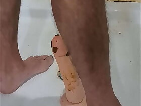 10 inch dildo going in first time.