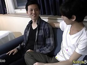 Asian teen fingers hole