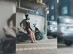 戶外露出自慰射精