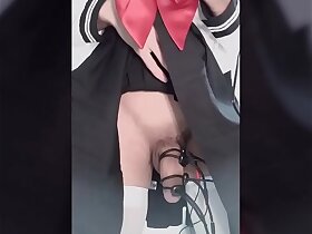 伪娘初次尝试电击射精