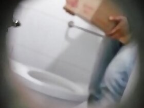 Wharf len the Ladies' BigC