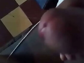 Maduro Masturbandose