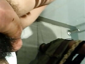 Đụ bot trong nhà vệ sinh hùng vương plaza