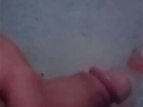 Abrindo a garrafa com meu palzao